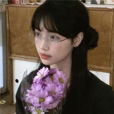 她不见了